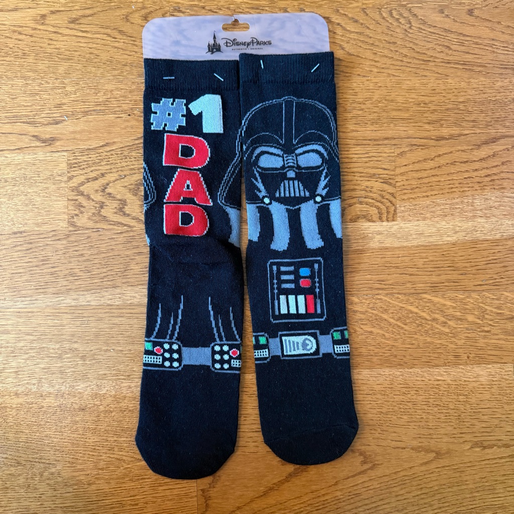 Brand New Disney Parks Exclusive Darth Vader Dad Father ‘S Day Adult Socks Black